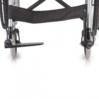 Кресло-коляска для инвалидов Н 007 18 дюймов пневмо Armed